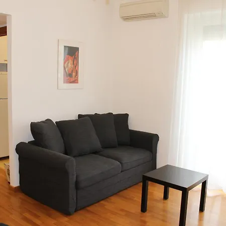 Apartment Interno 10