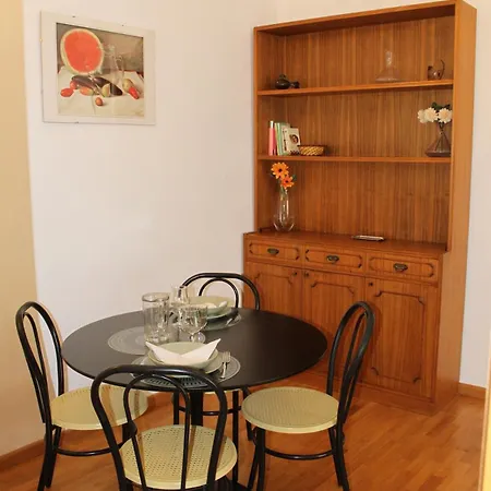 Interno 10 * Rome