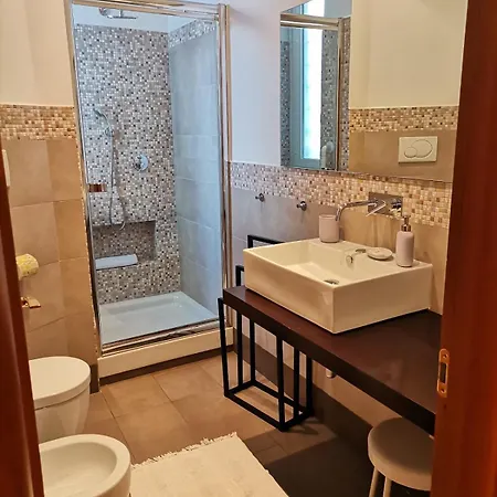 Interno 10 Rome